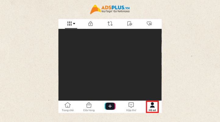 Bước đầu tiên đăng nhập vào tài khoản TikTok và chọn vào Hồ sơ