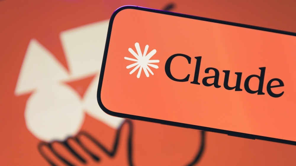 Claude AI nổi bật năm 2025 với khả năng đọc hiểu sâu, tư duy logic mạnh mẽ, bảo mật cao và tích hợp linh hoạt, hỗ trợ tối ưu cho marketer và doanh nghiệp.