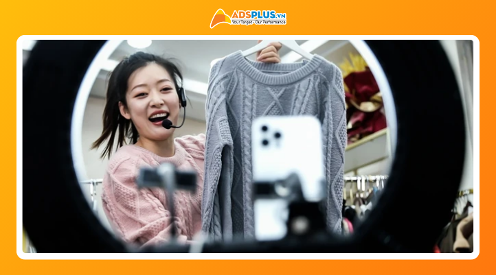 Cách kiếm tiền trên Tiktok mới nhất - Kiếm tiền từ Livestream và tương tác