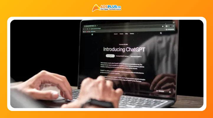 Bộ prompt mẫu 2026 hiệu quả, gồm phân tích thị trường, chân dung khách hàng, plan 360° và lịch nội dung.